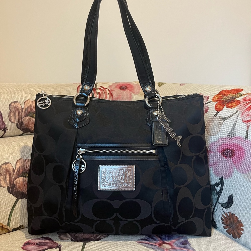 Vintage COACH Poppy Glam Tote